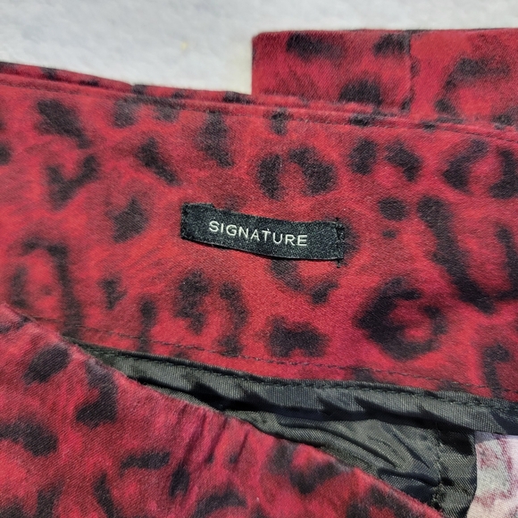 Talbots Dark Red Signature Cropped Side Zip Leopard Print Pants Size 16 - Picture 7 of 11